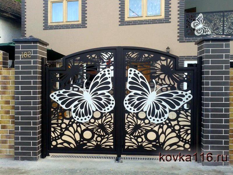 Кованые ворота в Казани фото